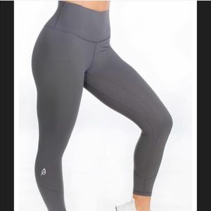 Ptula Active Alainah 7/8th leggings Shark Skin